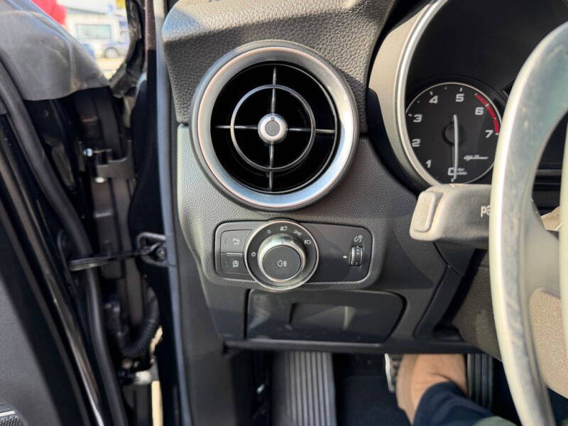 2023 Alfa Romeo Stelvio Veloce