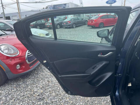2015 Mazda MAZDA3 i Sport