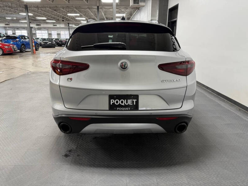 2018 Alfa Romeo Stelvio Sport