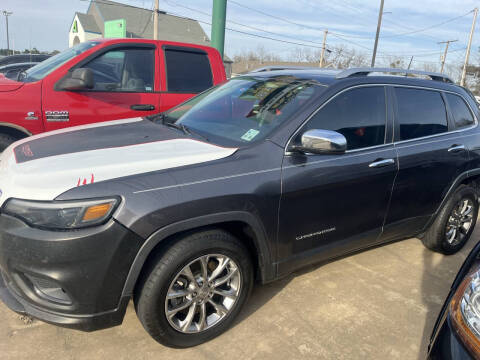 2019 Jeep Cherokee for sale at ARKLATEX AUTO in Texarkana TX