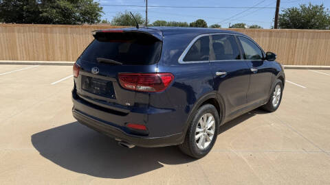 2019 Kia Sorento LX V6