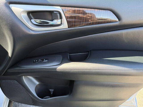 2013 Nissan Pathfinder SL