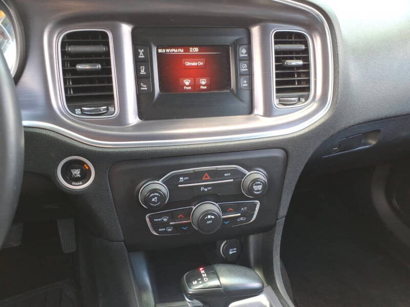 2015 Dodge Charger SE