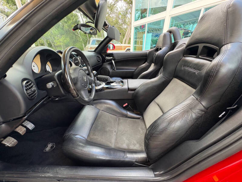 2004 Dodge Viper SRT-10