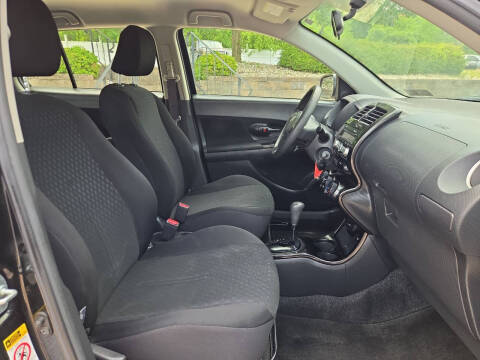 2009 Scion xD