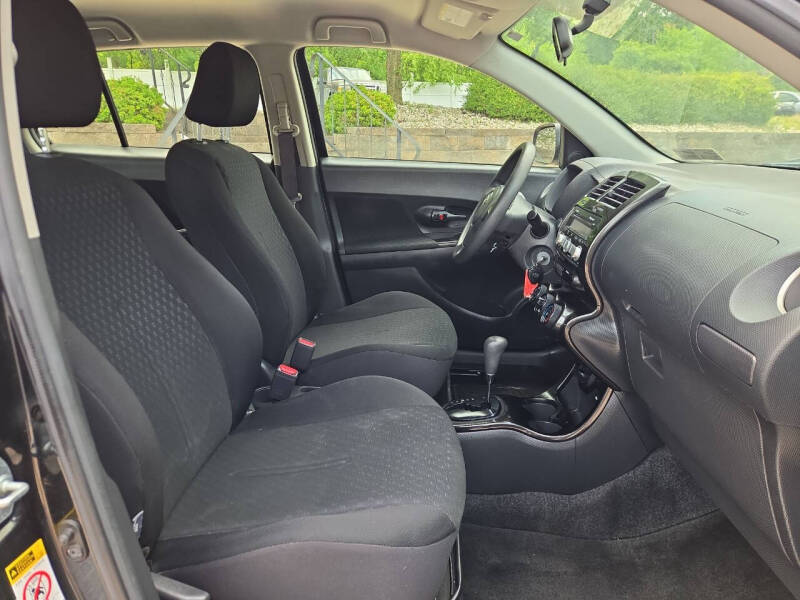 2009 Scion xD