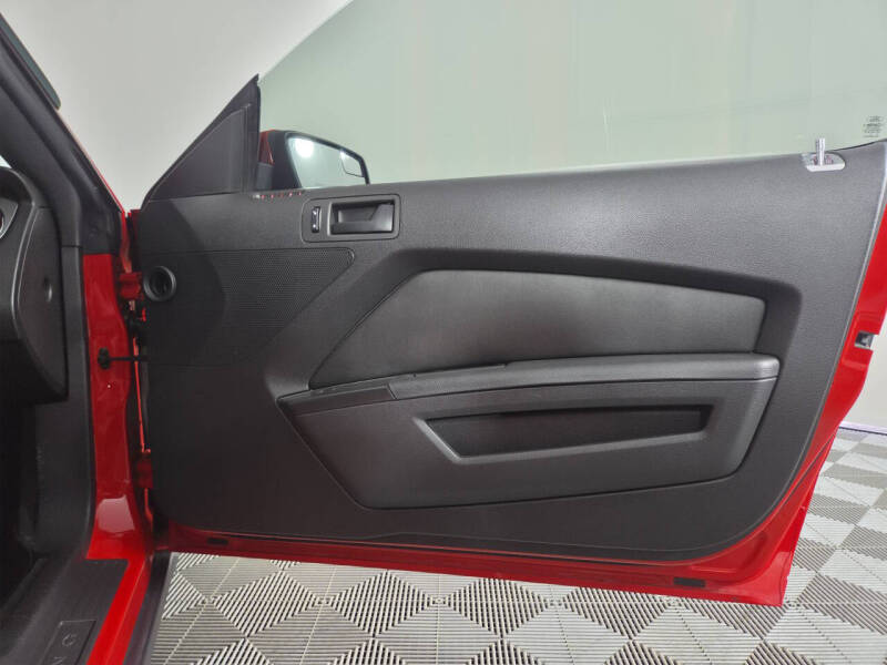 2011 Ford Mustang V6 Premium