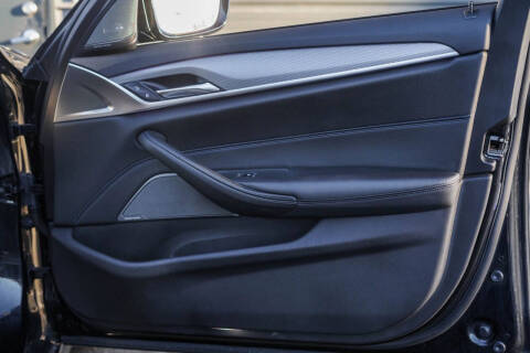 2019 BMW 5 Series 530i