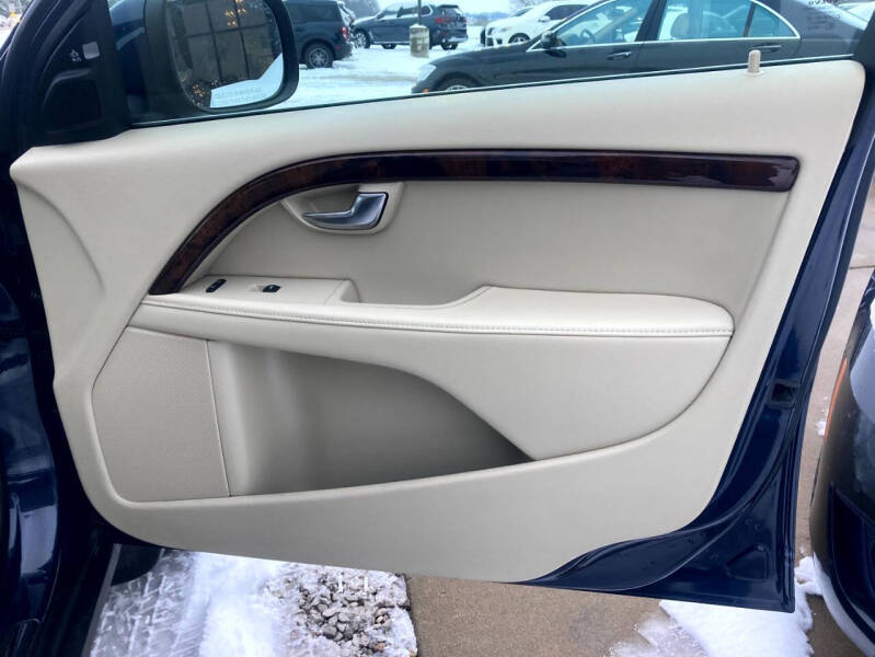 2013 Volvo XC70 T6 Platinum