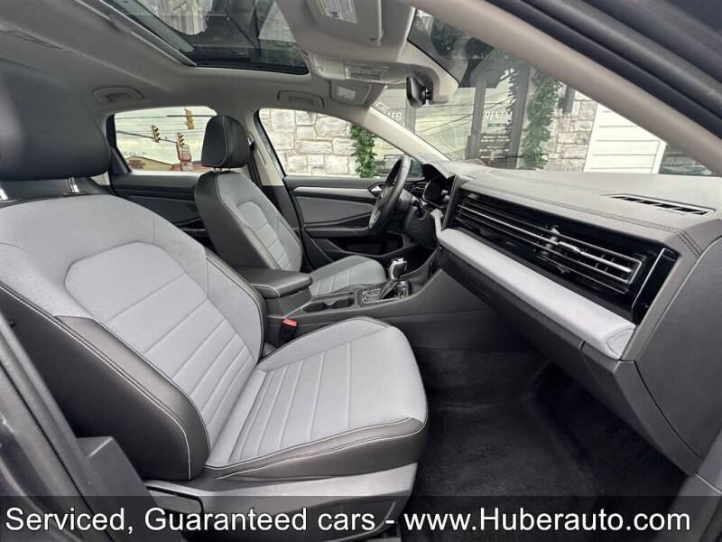 2025 Volkswagen Jetta SE