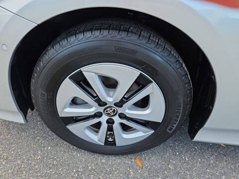 2018 Toyota Prius Two