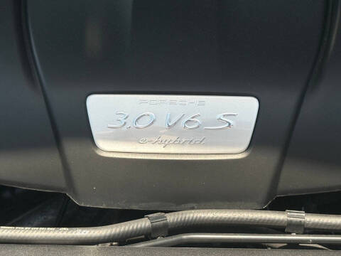 2016 Porsche Cayenne S E-Hybrid