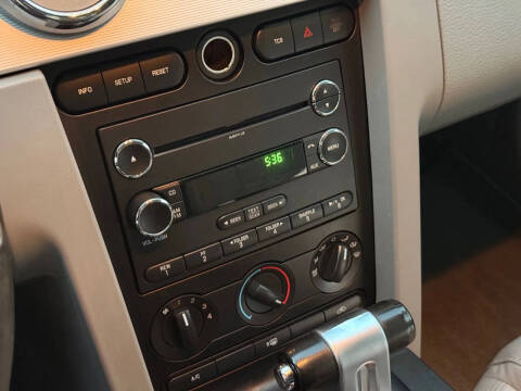 2008 Ford Mustang GT Deluxe