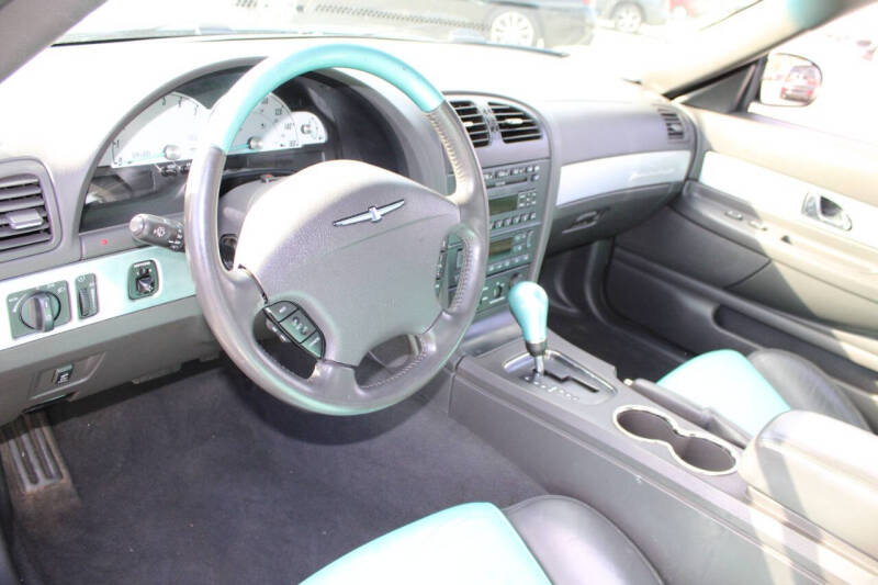 2002 Ford Thunderbird Deluxe