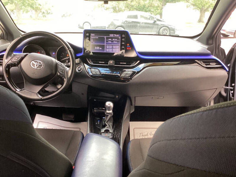 2020 Toyota C-HR LE
