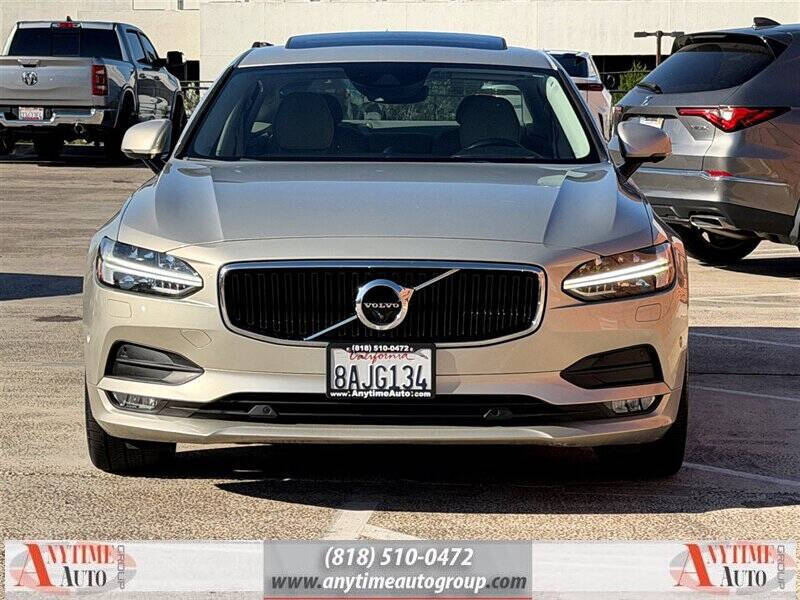 2017 Volvo S90 T6 Momentum