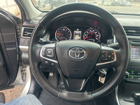 2015 Toyota Camry SE