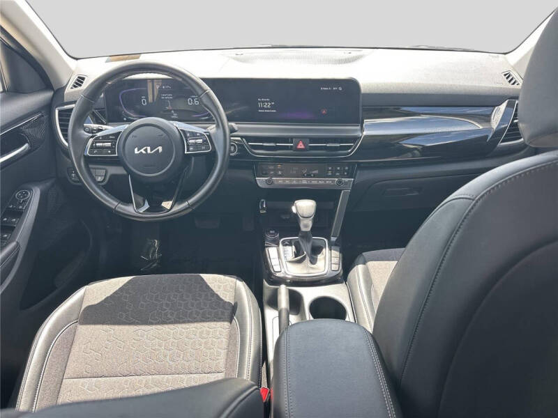 2025 Kia Seltos S