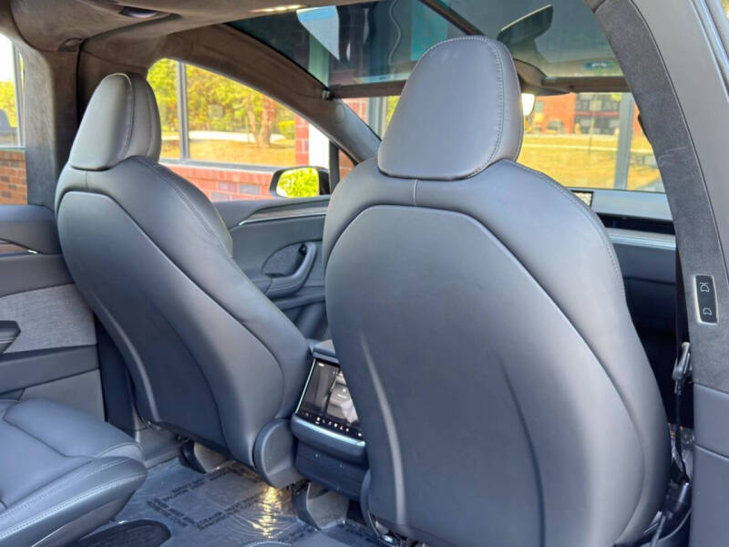 2023 Tesla Model X Standard Range