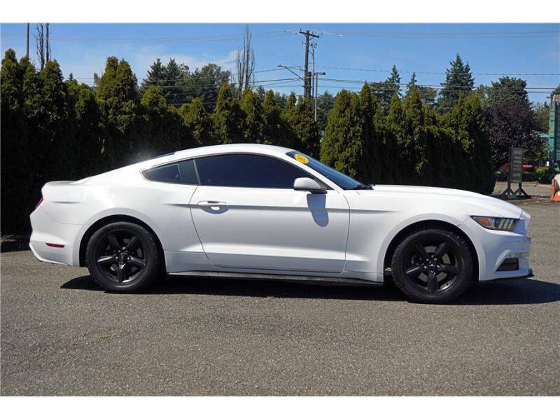 2017 Ford Mustang V6