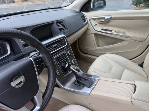 2015 Volvo S60 T5 Drive-E Premier