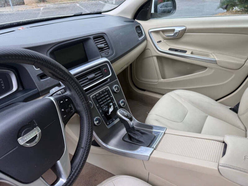 2015 Volvo S60 T5 Drive-E Premier