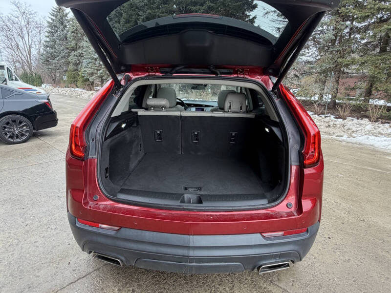 2021 Cadillac XT4 Luxury