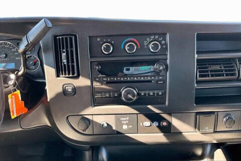 2017 Chevrolet Express LS 2500