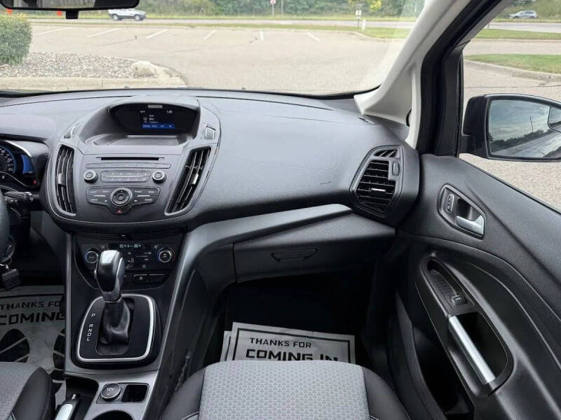 2017 Ford C-MAX Hybrid SE