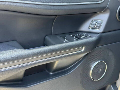 2022 Ford Expedition XLT