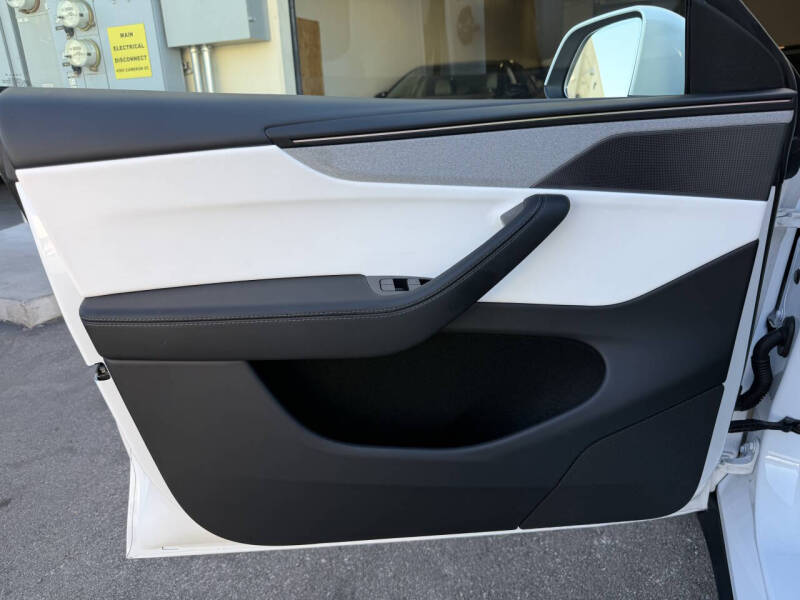 2026 Tesla Model Y Long Range