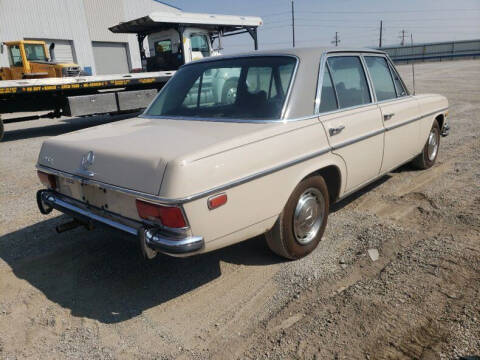 1969 Mercedes-Benz 250