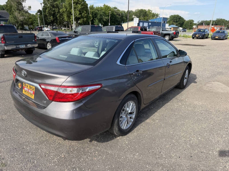 2017 Toyota Camry LE