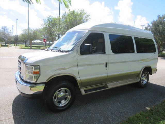 2014 Ford E-Series E-150