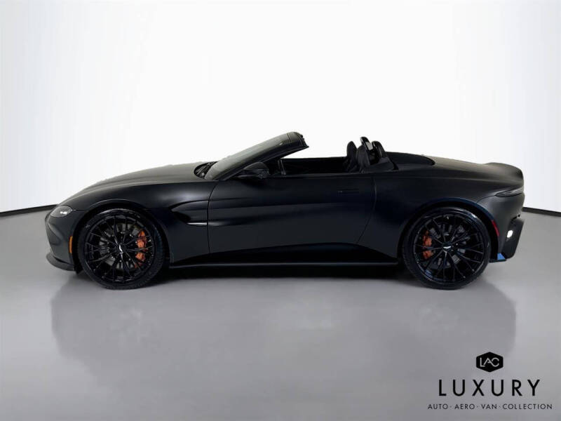 2022 Aston Martin Vantage