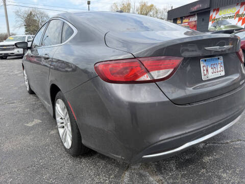 2015 Chrysler 200 Limited