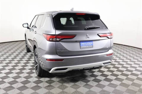 2022 Mitsubishi Outlander SE