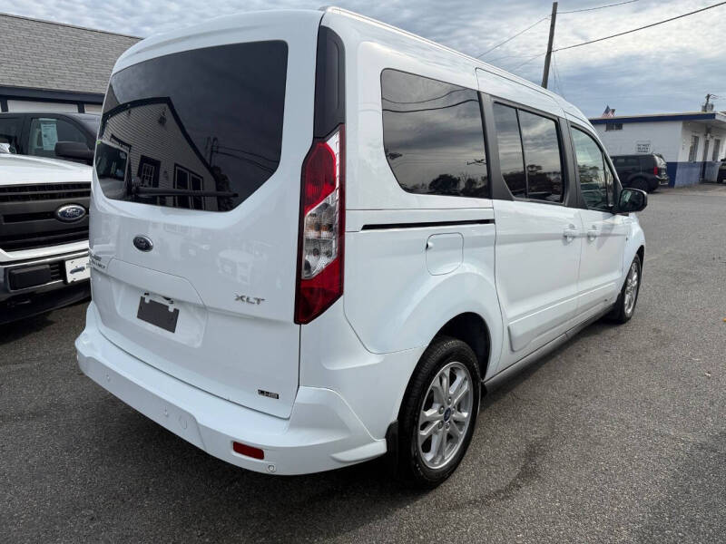 2022 Ford Transit Connect XLT
