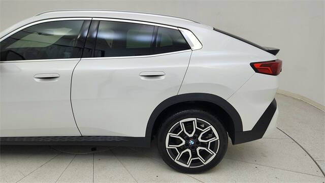 2025 BMW X2 xDrive28i