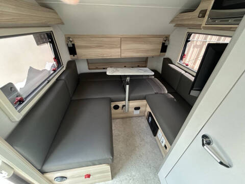 2025 nuCamp RV TAB 320 S
