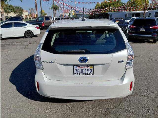 2014 Toyota Prius v