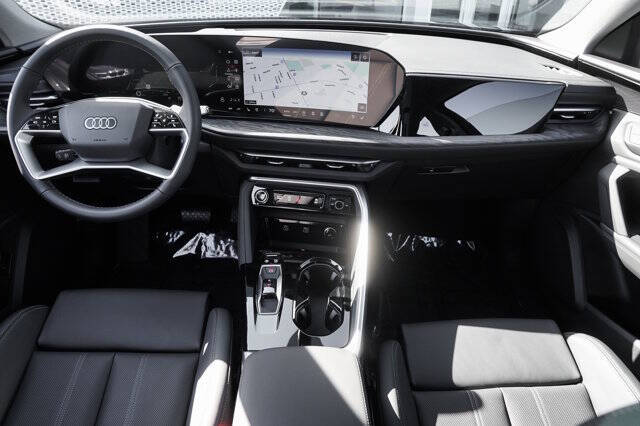 2025 Audi Q5 quattro Premium Plus TFSI