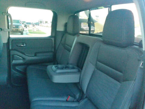 2024 Nissan Frontier SV