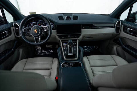 2022 Porsche Cayenne S