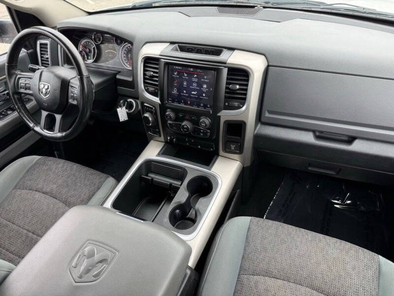 2018 RAM 1500 SLT