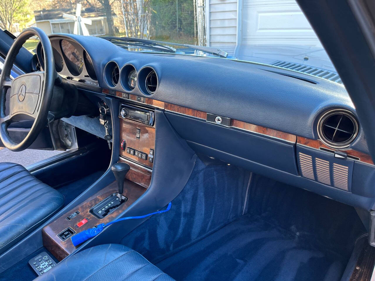 1986 Mercedes-Benz 560-Class 147