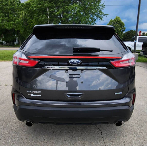 2020 Ford Edge SE