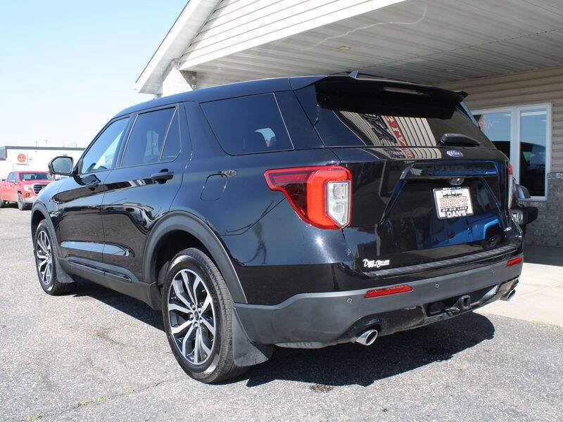 2022 Ford Explorer ST-Line