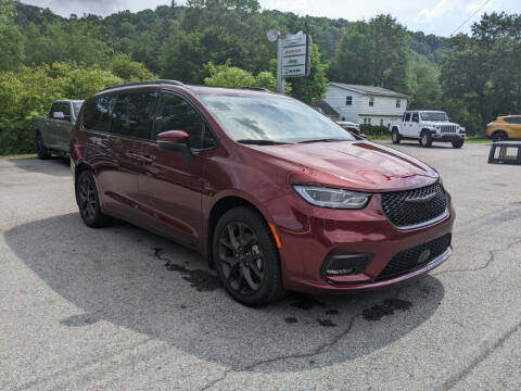 2023 Chrysler Pacifica for sale at KUNTZ MOTOR COMPANY INC in Mahaffey PA