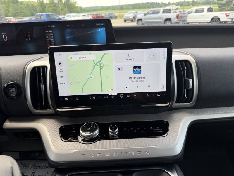 2025 Ford Expedition Active